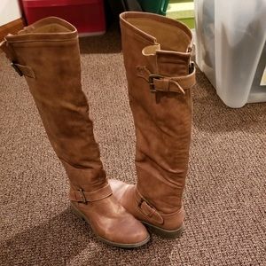 Brown riding fashion boots